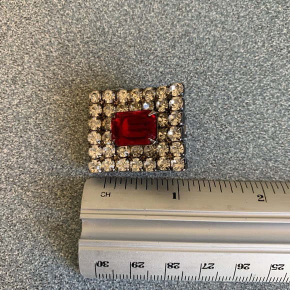 VINTAGE•exquisite square faux diamonds and rubies clip on earrings - Picture 3 of 5